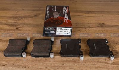 Передние керамические колодки Evolution Sport Z23