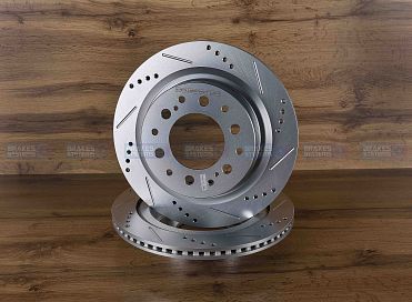 Задний тормозной диск Evolution с перфорацией и насечками, в покрытии GEOMET