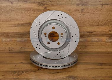 Передний тормозной диск Evolution с перфорацией и насечками, в покрытии GEOMET