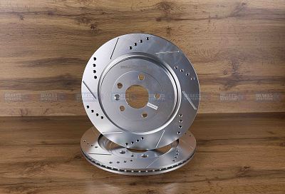 Задний тормозной диск Evolution с перфорацией и насечками, в покрытии GEOMET