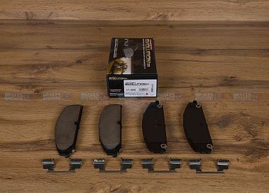 Передние керамические колодки Evolution PLUS Z17
